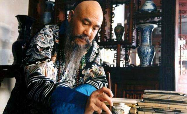 为什么清朝历代的皇帝都极力推广汉语文化，还在全国开展汉语学习